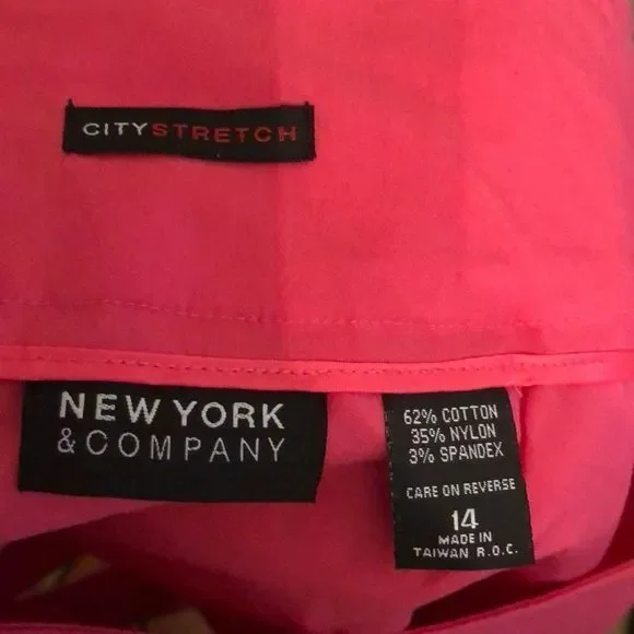 Stretch hot‎ pink mini skirt - Picture 4 of 4